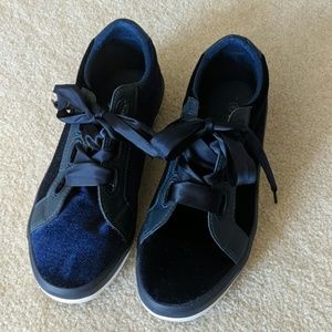 Navy velvet-y sneakers with ribbon ties